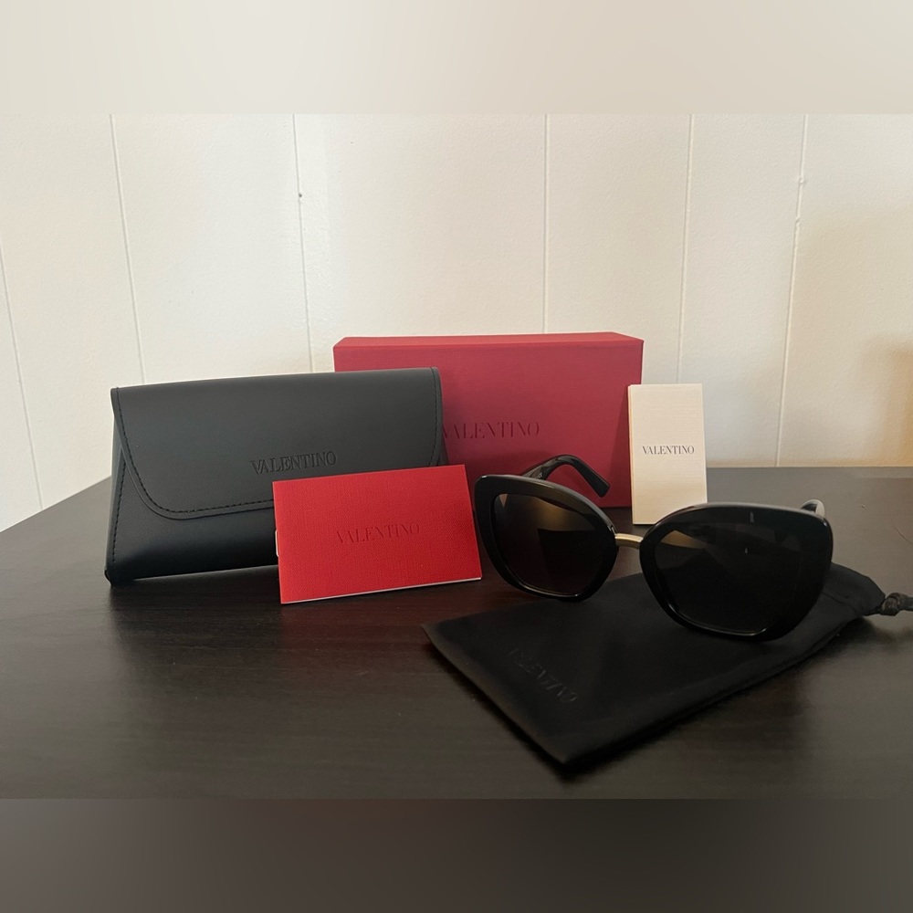 Valentino Butterfly Sunglasses VA4057